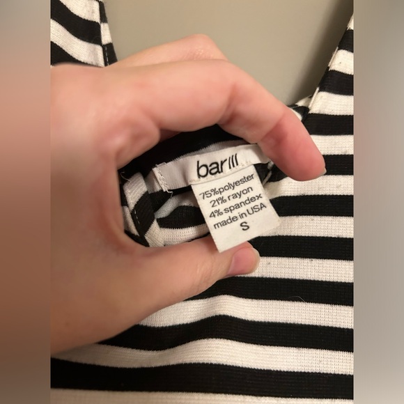 Black and white striped fitted dress - Picture 2 of 4